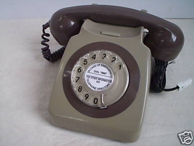 Plastic dial telephone 700 series ; TWO-TONE GREY 746