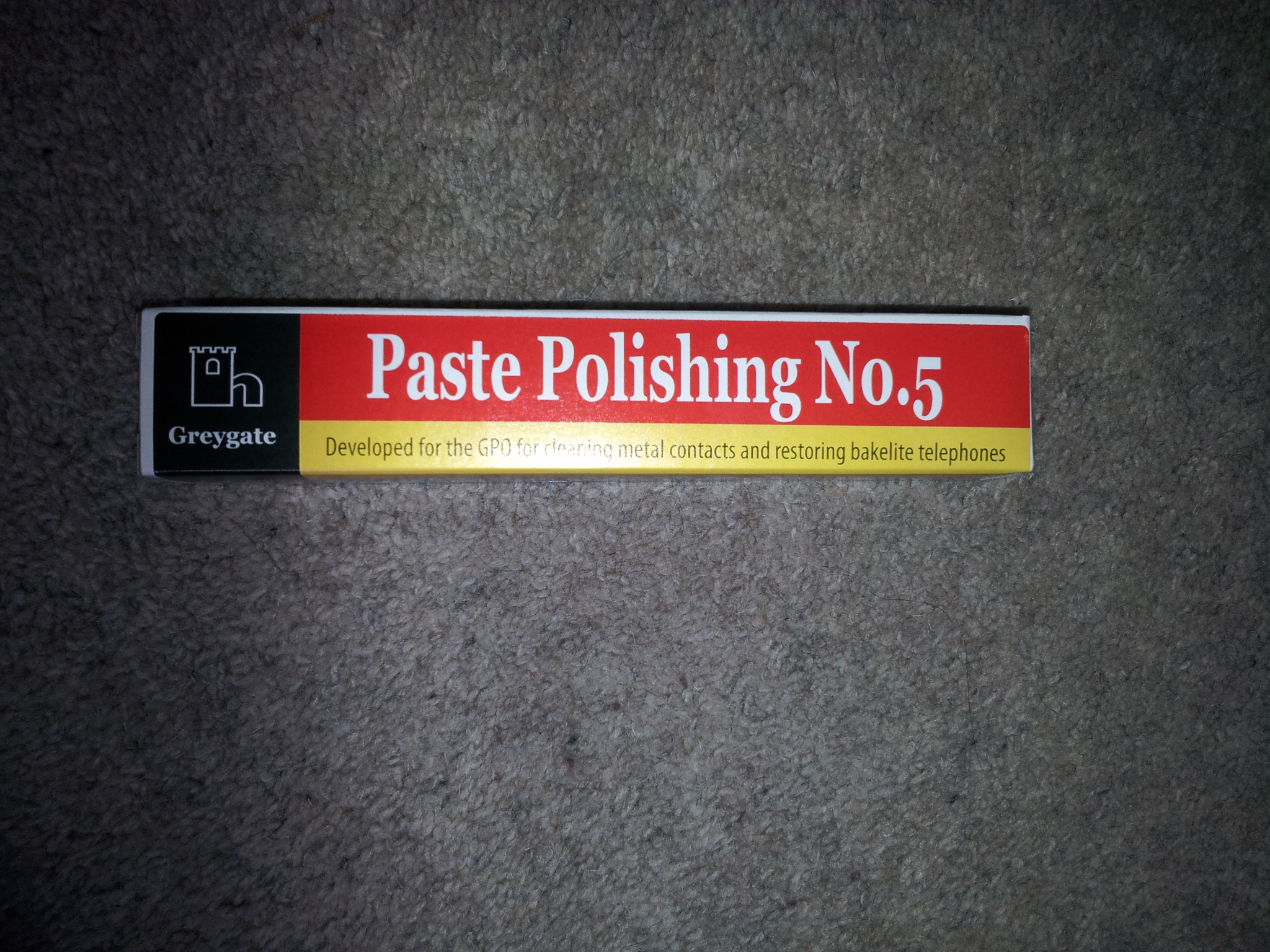 Bakelite polishing paste No.5.